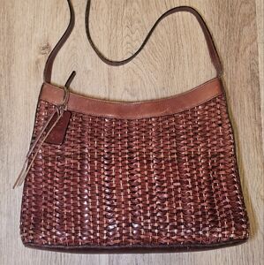 Beautiful Etienne Aigner basket weave leather shoulder strap purse.